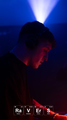 HT_RAVERS_221224-016 en Octogon 360