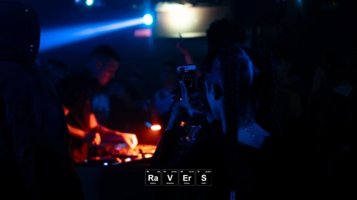 HT_RAVERS_221224-048 en Octogon 360