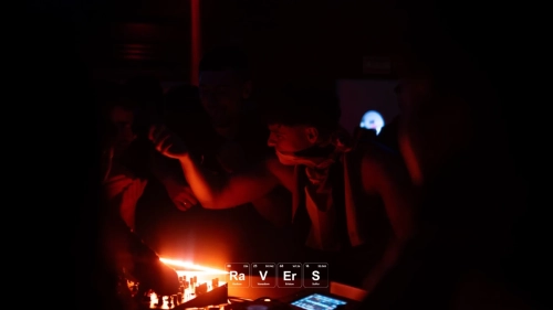 HT_RAVERS_221224-117 en Octogon 360