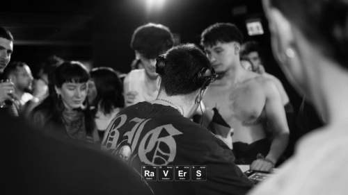 HT_RAVERS_221224-171 en Octogon 360